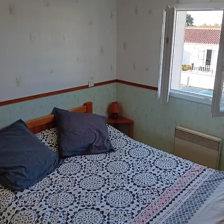 Maison Recente A Sur Avec Jardin Et Animaux Admis - Fr-1-194-352 בית נופש
