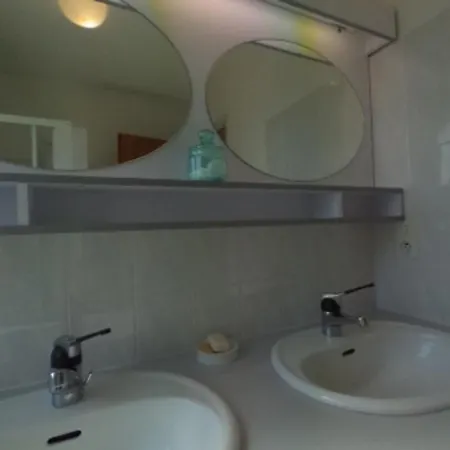 Maison Recente A Sur Avec Jardin Et Animaux Admis - Fr-1-194-352 בית נופש